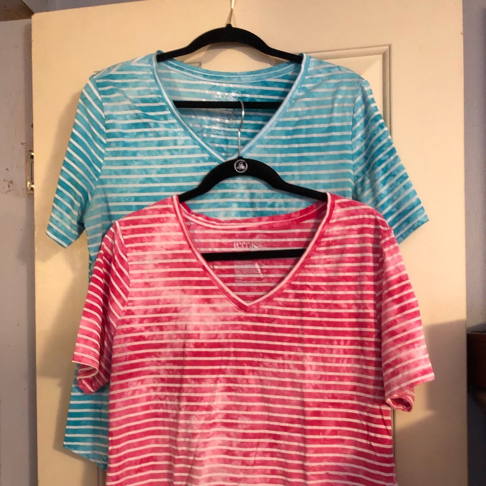 Set of 2 Short Sleeve Tops